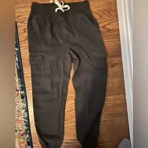American eagle cargo joggers